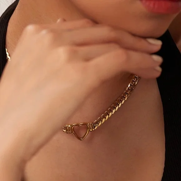 Waterproof heart snake gold plated necklace - Picture 3 of 5